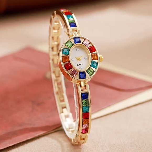 Vintage Gold Multicolor Quartz Watch - Picture 7 of 12